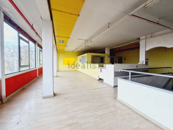 ufficio in vendita a Scandiano