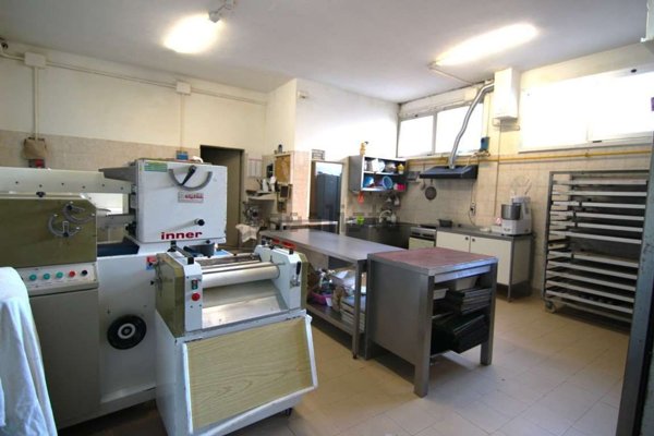 negozio in vendita a Scandiano