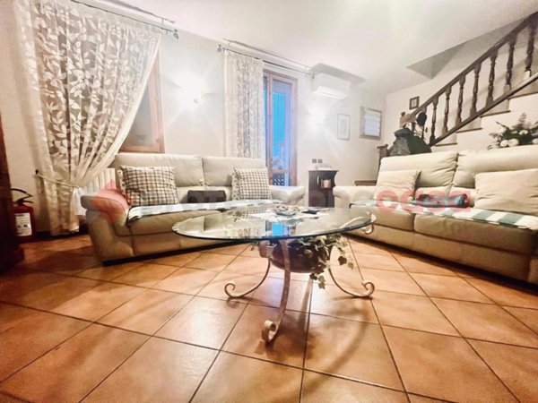 casa indipendente in vendita a Scandiano in zona Iano