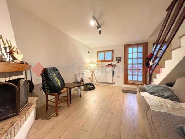 casa indipendente in vendita a Scandiano in zona Iano