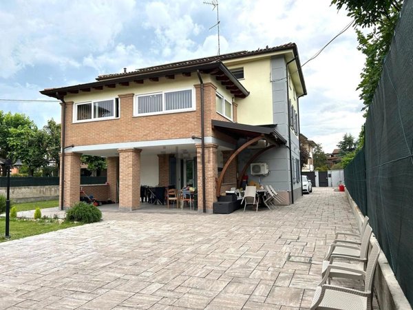 casa indipendente in vendita a Scandiano in zona Arceto