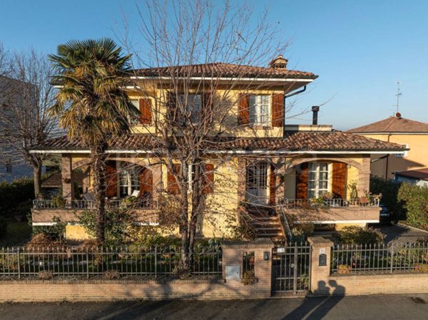casa indipendente in vendita a Scandiano in zona Ventoso