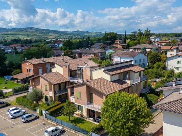 appartamento in vendita a Scandiano in zona Pratissolo