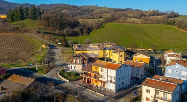 casa indipendente in vendita a Scandiano in zona Iano