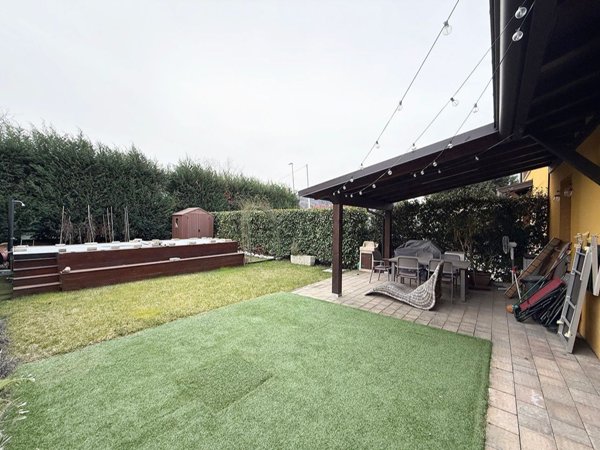 casa indipendente in vendita a Scandiano in zona Iano