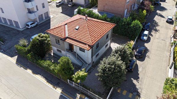 casa indipendente in vendita a Scandiano