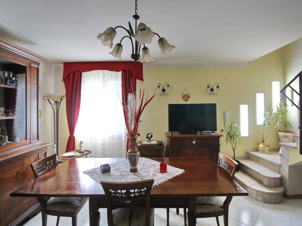 casa indipendente in vendita a Scandiano