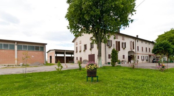 casa indipendente in vendita a Scandiano