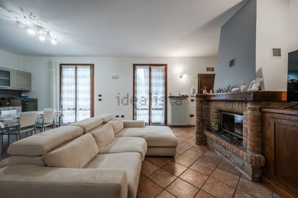 appartamento in vendita a Scandiano in zona Pratissolo