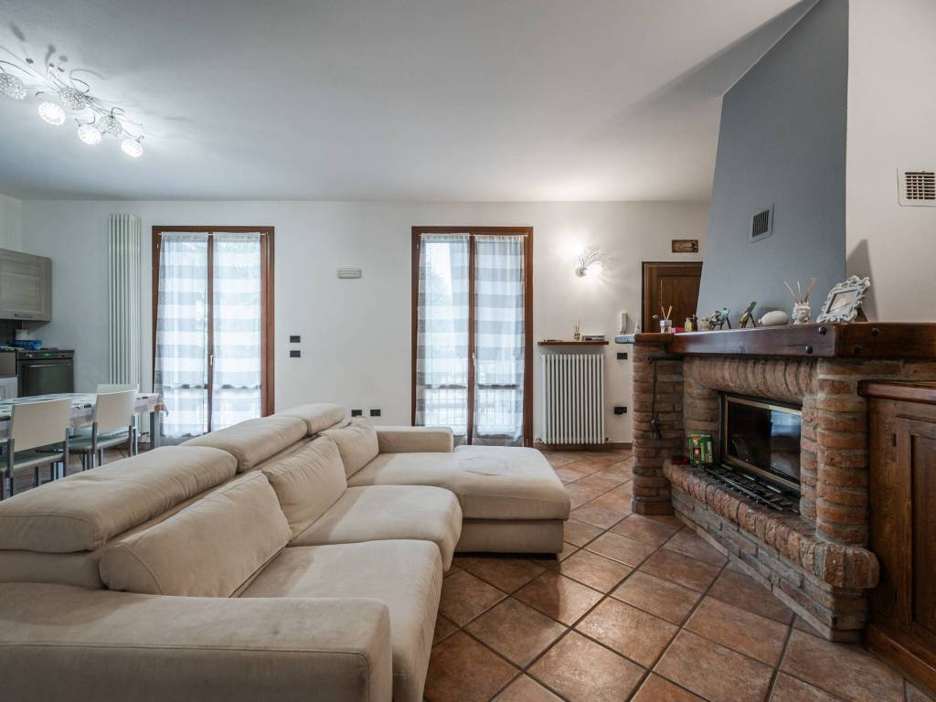 appartamento in vendita a Scandiano in zona Pratissolo