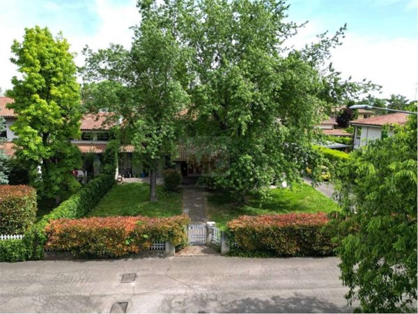 casa indipendente in vendita a Scandiano
