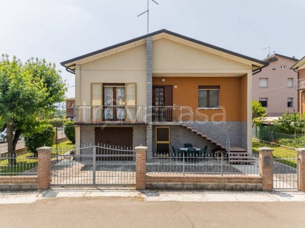 casa indipendente in vendita a Scandiano in zona Arceto