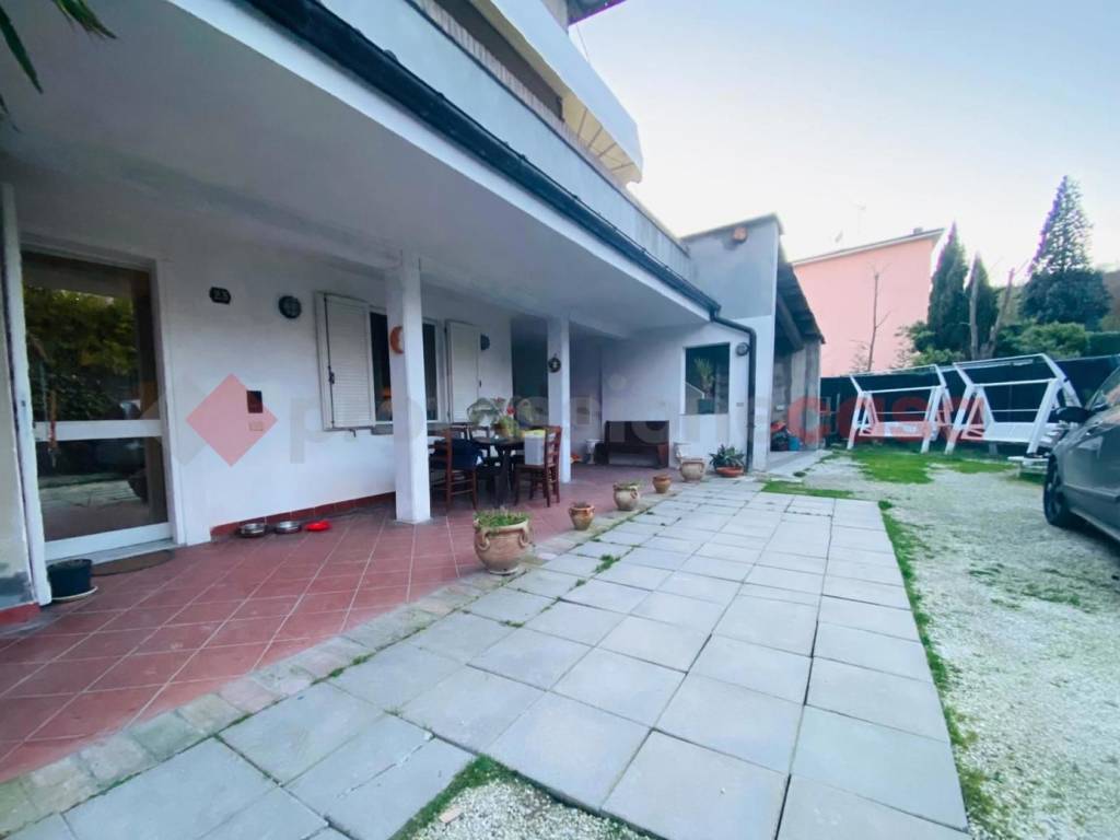 casa indipendente in vendita a Scandiano