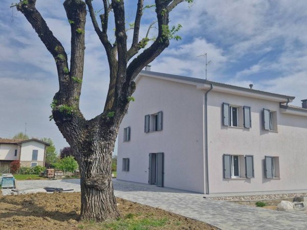casa indipendente in vendita a Scandiano