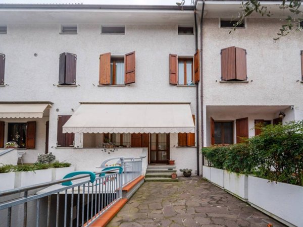 casa indipendente in vendita a Scandiano