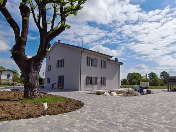 casa indipendente in vendita a Scandiano