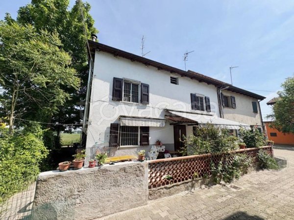 casa indipendente in vendita a Scandiano in zona Cacciola