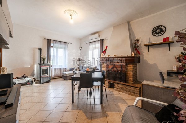 appartamento in vendita a Scandiano in zona Rondinara