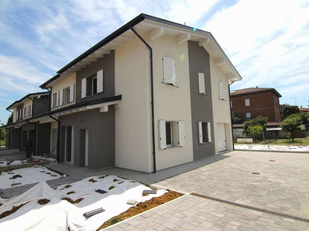 casa indipendente in vendita a Scandiano in zona Bosco