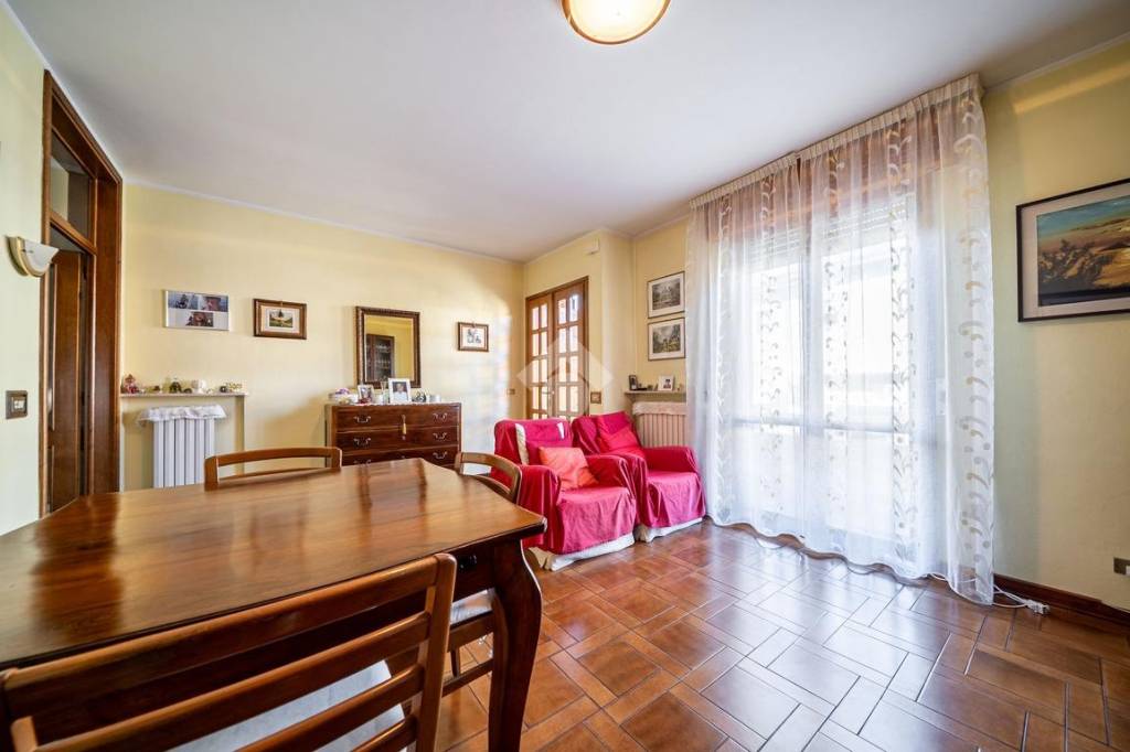 casa indipendente in vendita a Scandiano in zona Iano