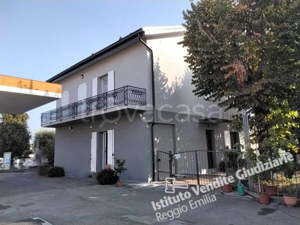 negozio in vendita a Scandiano in zona Pratissolo