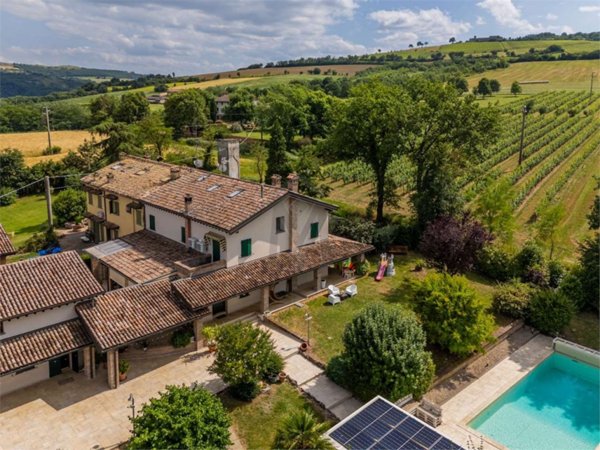 casa indipendente in vendita a Scandiano in zona Iano
