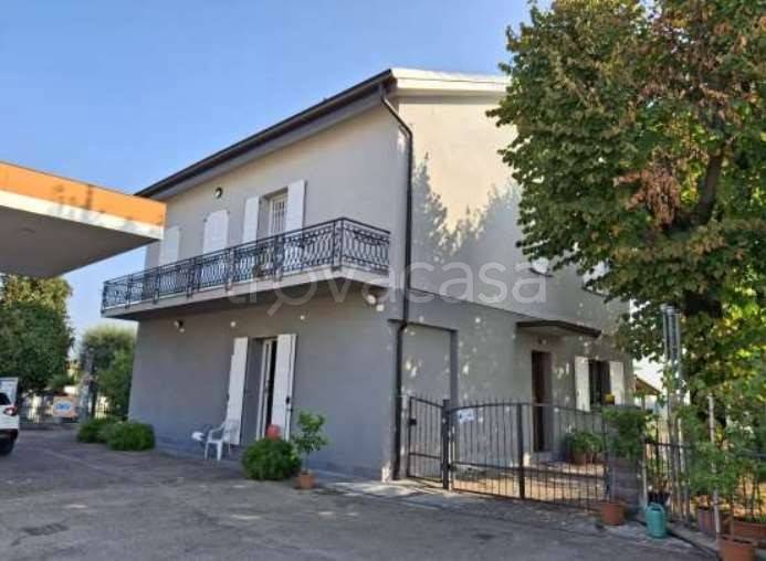 appartamento in vendita a Scandiano in zona Pratissolo