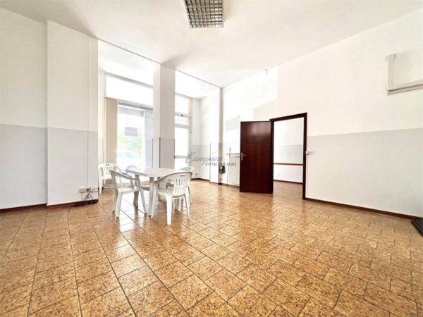 negozio in vendita a Scandiano
