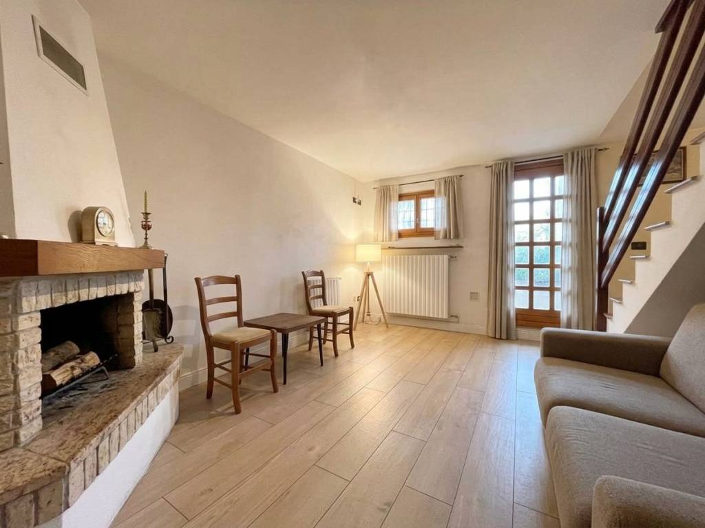 casa indipendente in vendita a Scandiano in zona Iano