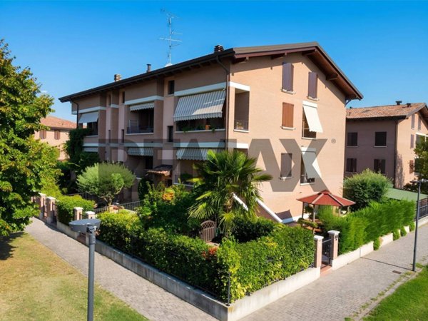 appartamento in vendita a Scandiano in zona Pratissolo
