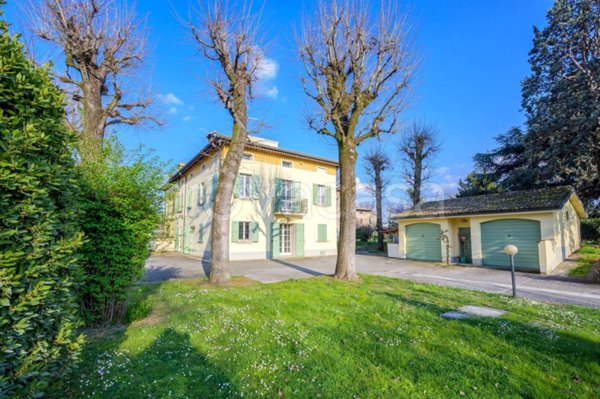 casa indipendente in vendita a Scandiano in zona Chiozza
