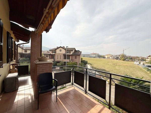 appartamento in vendita a Scandiano in zona Ventoso