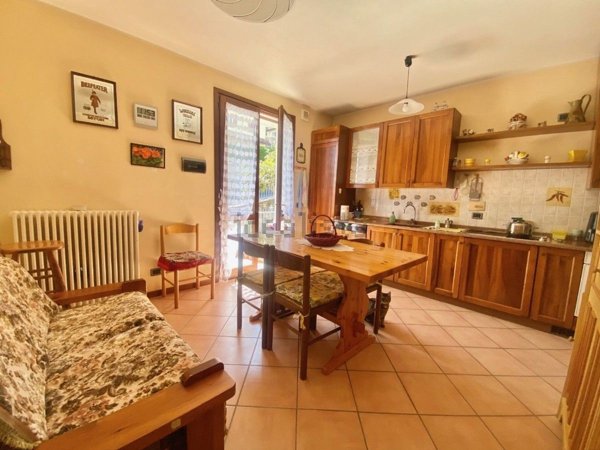 appartamento in vendita a Toano in zona Cavola