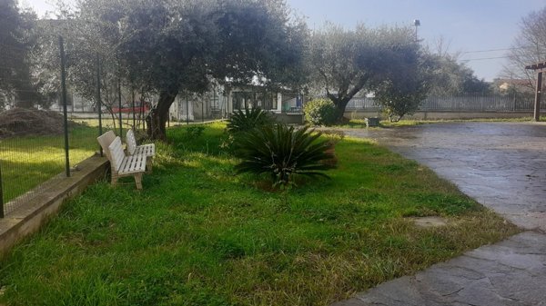 casa indipendente in vendita a Toano in zona Massa