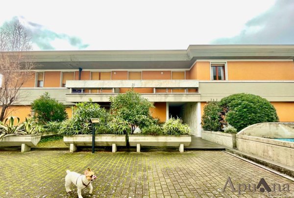 appartamento in vendita a Toano in zona Massa
