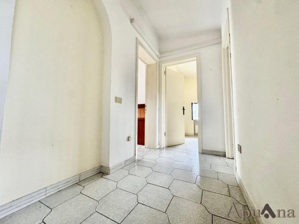 appartamento in vendita a Toano in zona Massa