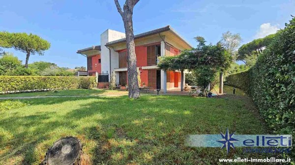 casa indipendente in vendita a Toano in zona Massa