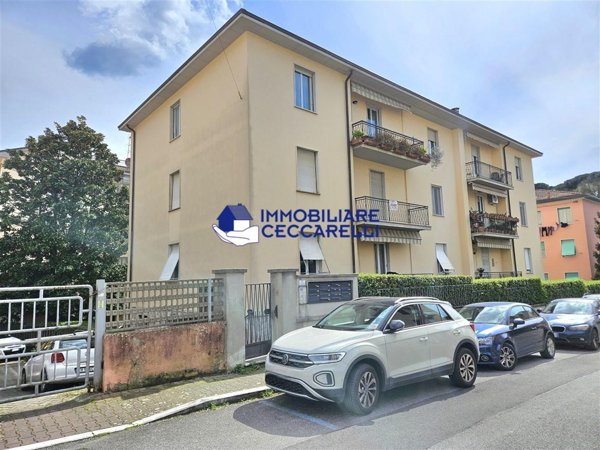 appartamento in vendita a Toano in zona Massa