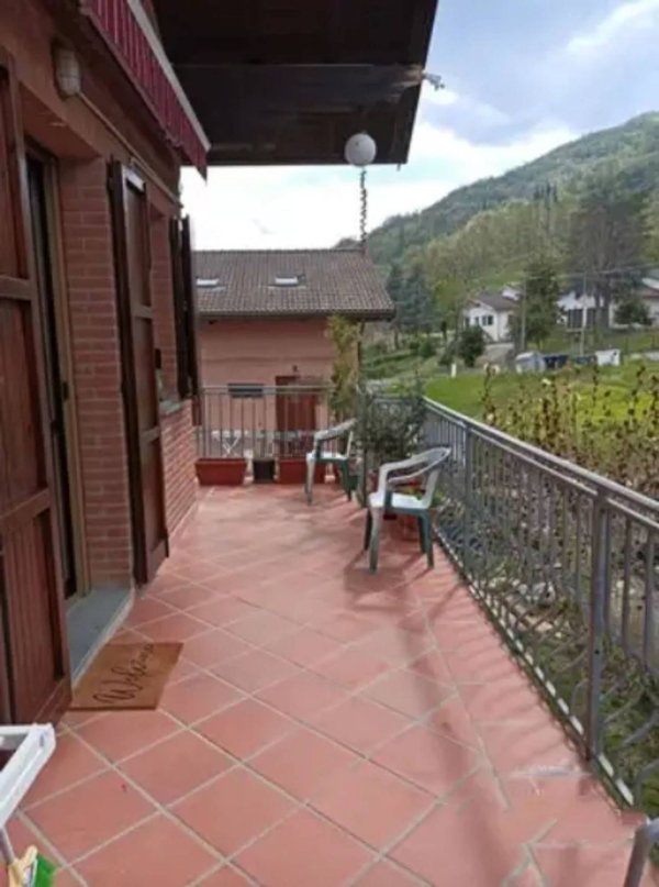 appartamento in vendita a Toano in zona Cerredolo