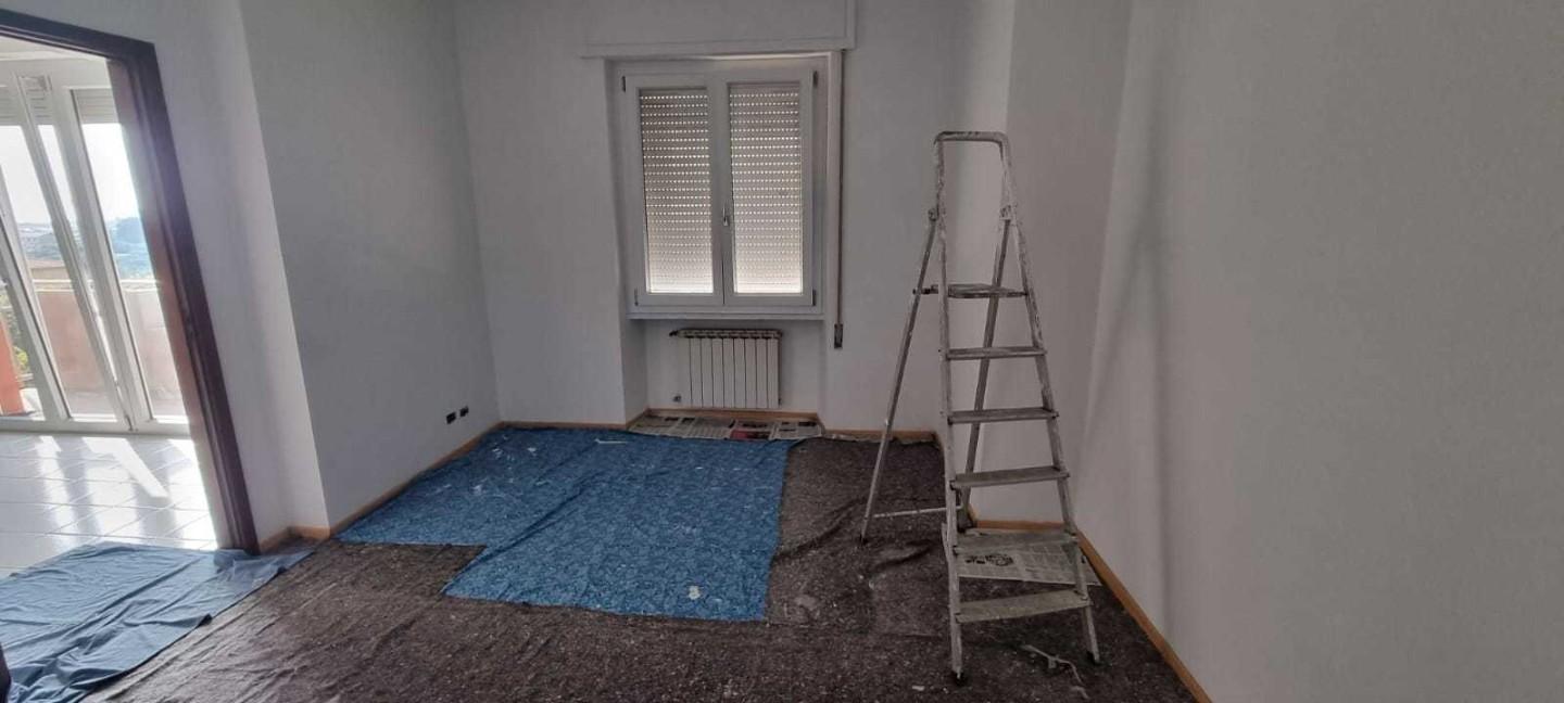 appartamento in vendita a Toano in zona Massa