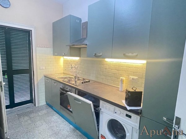 appartamento in vendita a Massa in zona Marina di Massa