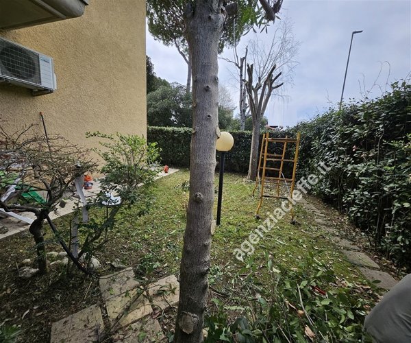 appartamento in vendita a Toano in zona Massa
