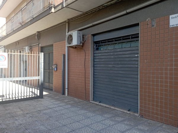 negozio in vendita a Toano in zona Massa