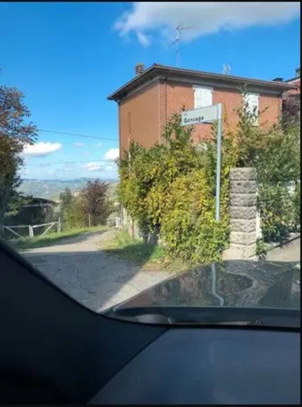 casa indipendente in vendita a Toano in zona Quara
