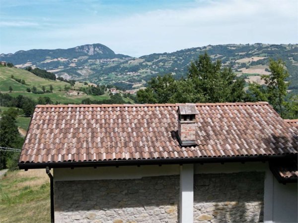 casa indipendente in vendita a Toano