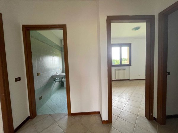 appartamento in vendita a Toano in zona Massa