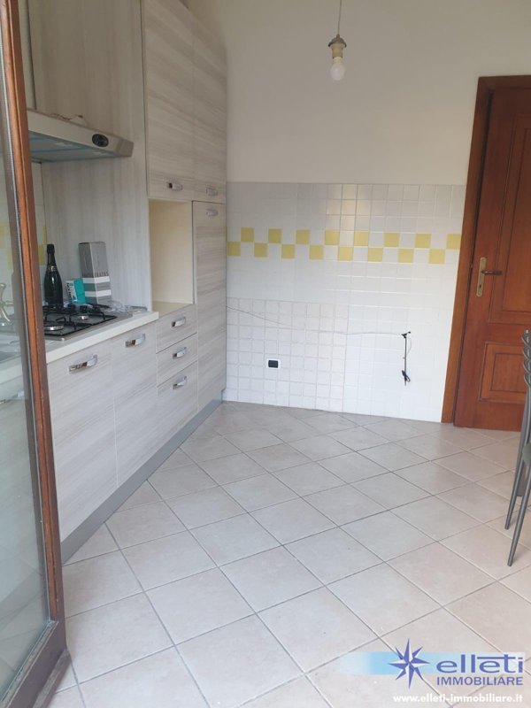 appartamento in vendita a Massa in zona Centro Storico