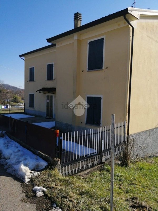 casa indipendente in vendita a Toano in zona Quara