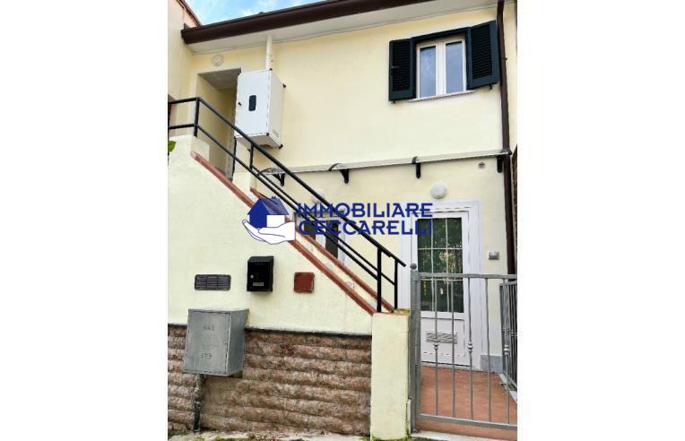 casa indipendente in vendita a Massa in zona Mirteto
