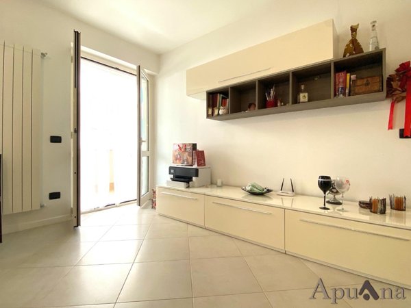 appartamento in vendita a Toano in zona Massa